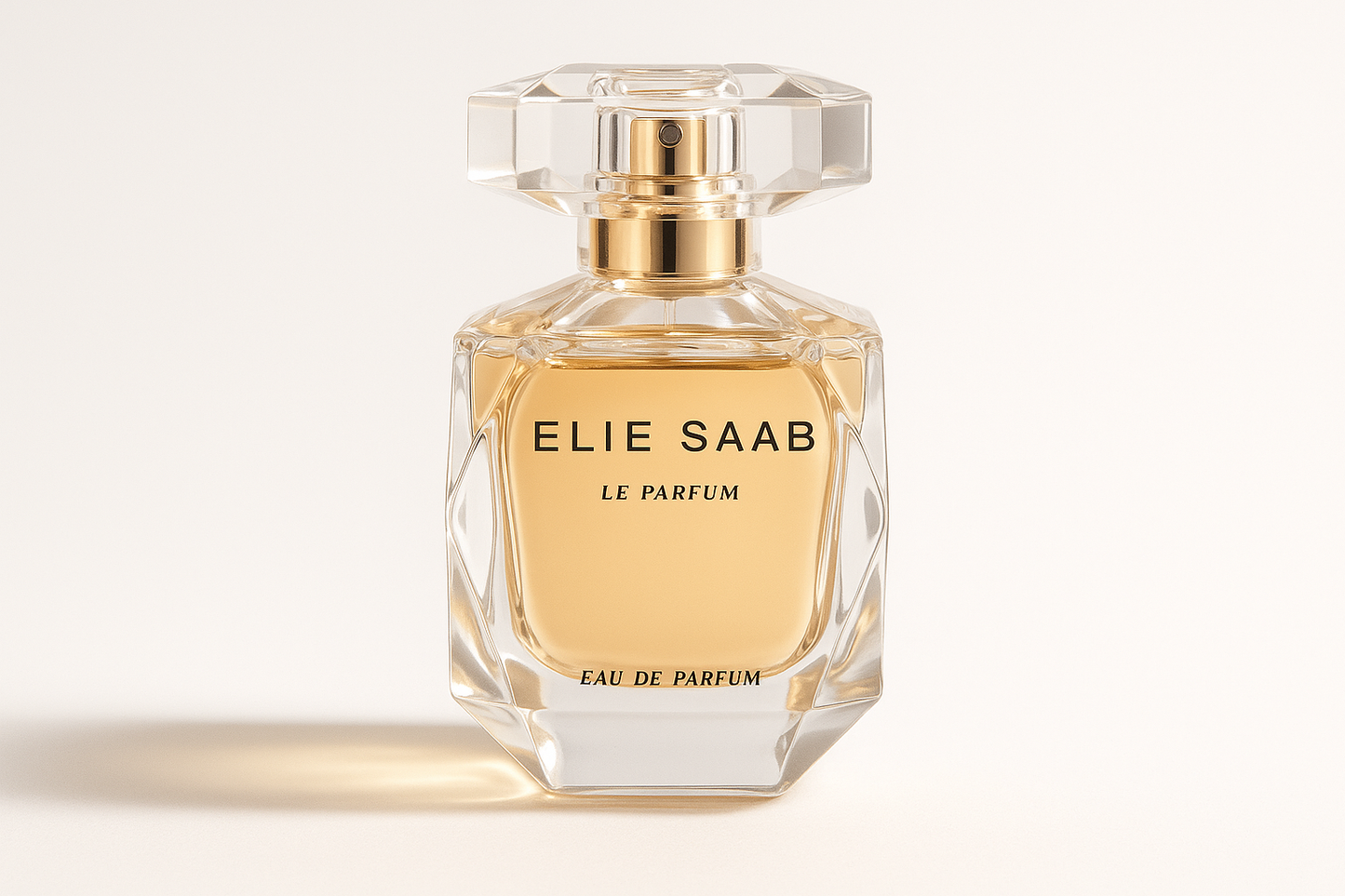 Elie Saab
Elie Saab Le Parfum EDP
Perfumes de Mujer FONDO BLANCO